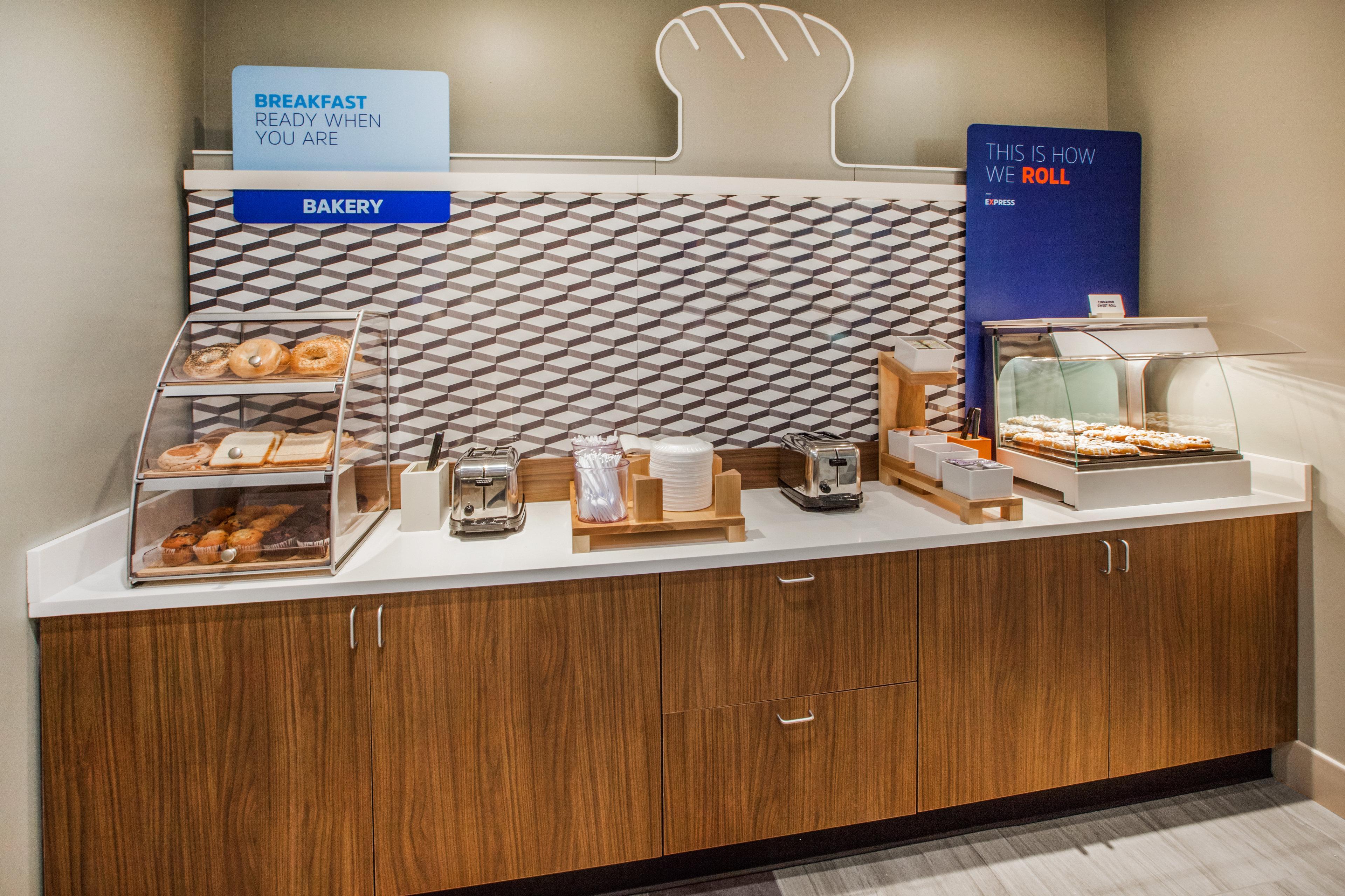 Express & - Airport By Ihg 3* San José